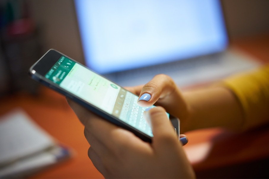 Cómo Dominar la Venta por WhatsApp: Guías de Comunicación y la Importancia de Configurar WhatsApp Business 
